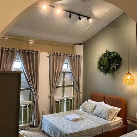 New! 9 Pax Georgetown Heritage Pre-War House 3Br